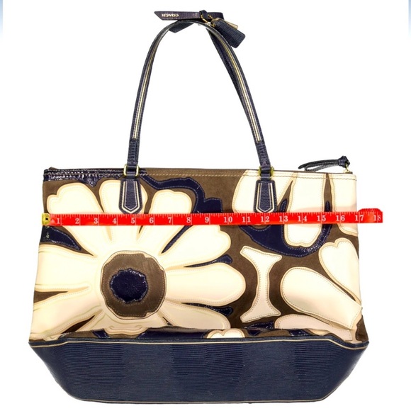 Coach POPPY RARE ELEVATED FLOWER TOTE (COACH F25071) EUC - Picture 2 of 7